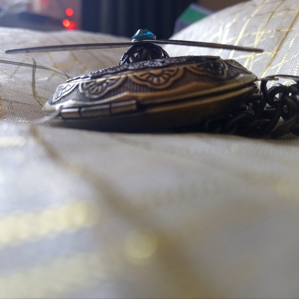 Helicopter Propeller Necklace - image 5